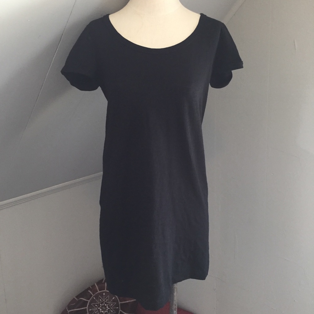 GAP Black Heathered Mini T-shirt Dress